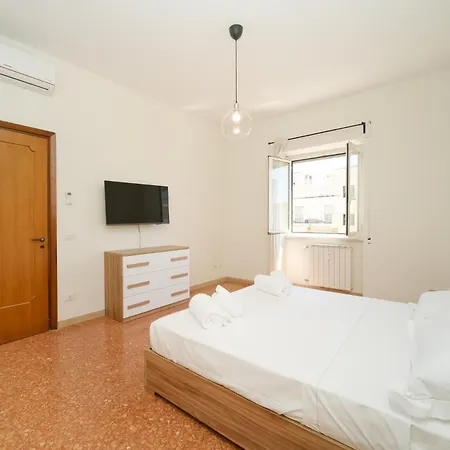 Tiburtina By Buddyrent Apartment *